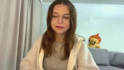 HeatherChura live cam on Cam4