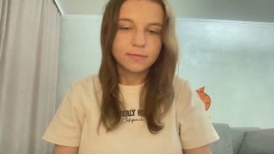 HeatherChura live cam on Cam4