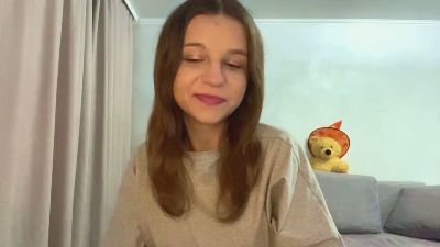 HeatherChura live cam on Cam4
