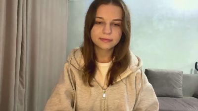 HeatherChura live cam on Cam4
