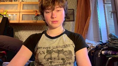 HedyLombardino live cam on Cam4