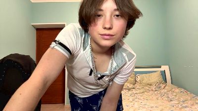 HedyLombardino live cam on Cam4