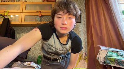 HedyLombardino live cam on Cam4
