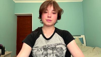 HedyLombardino live cam on Cam4