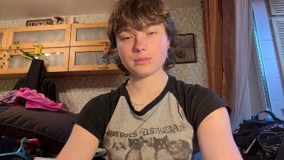 HedyLombardino live cam on Cam4