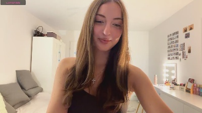 HeeBrittian live cam on Cam4