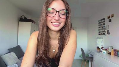 HeeBrittian live cam on Cam4