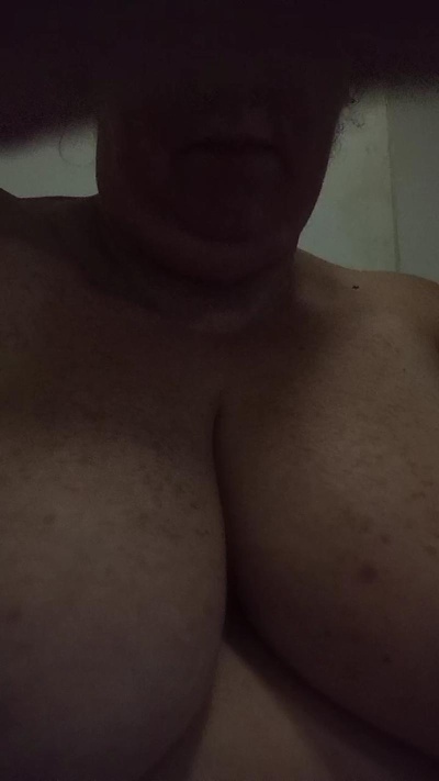 Heidi live cam on Cam4