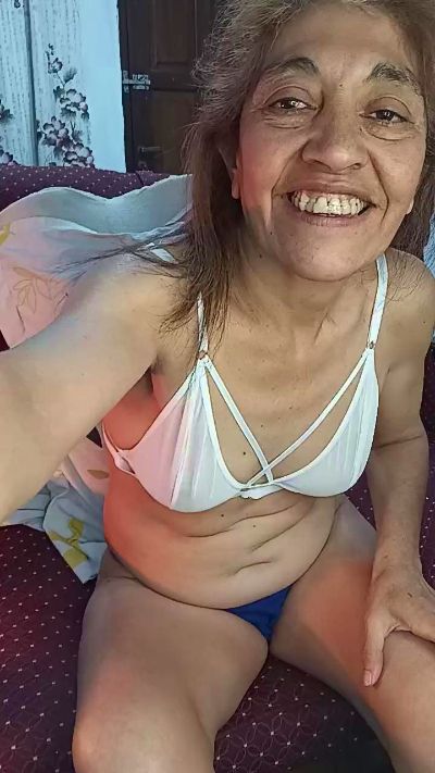 HeidiVioleta live cam on Cam4