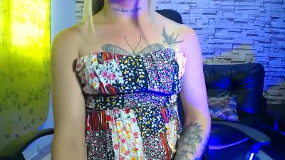 Heidy_Sumers live cam on Cam4