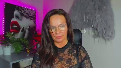 Helen_Wild live cam on Cam4