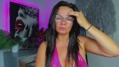 Helen_Wild live cam on Cam4