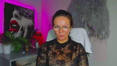 Helen_Wild live cam on Cam4