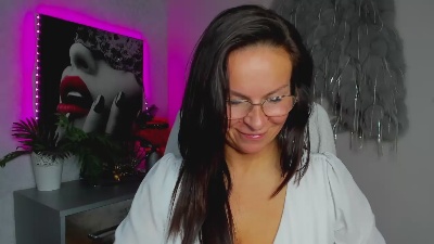 Helen_Wild live cam on Cam4