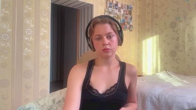 HelgaMcdole live cam on Cam4