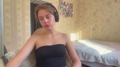 HelgaMcdole live cam on Cam4