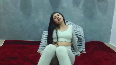 Hellen_03 live cam on Cam4