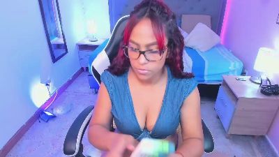 Hellen_Rosses live cam on Cam4