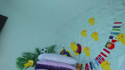 Hellen_Sky live cam on Cam4