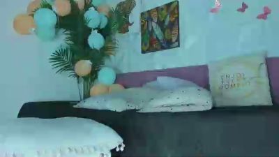 Hellen_Sky live cam on Cam4