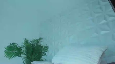 Hellen_Sky live cam on Cam4