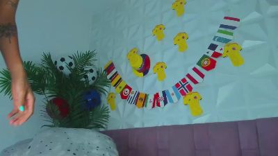 Hellen_Sky live cam on Cam4