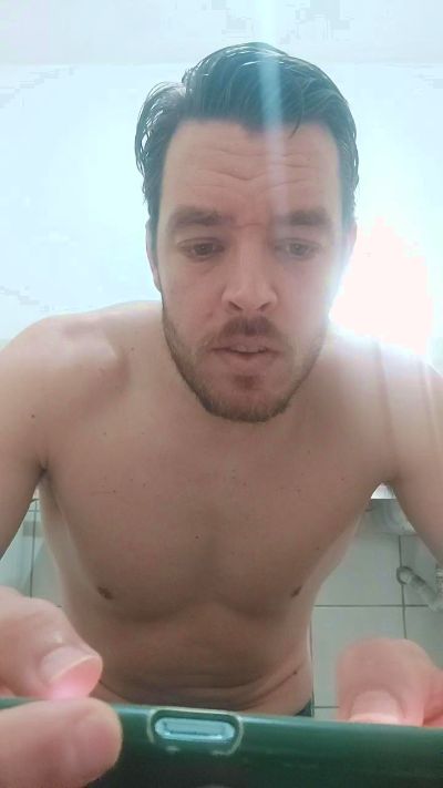 Hellmans live cam on Cam4