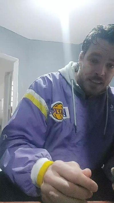 Hellmans live cam on Cam4