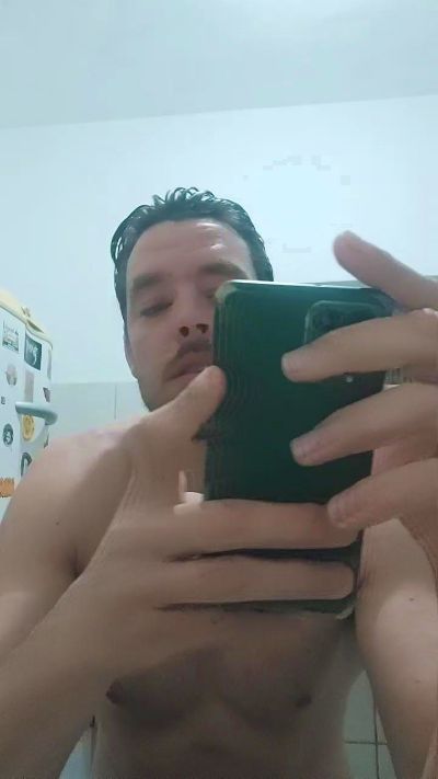 Hellmans live cam on Cam4