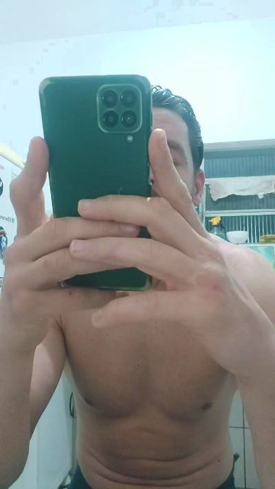 Hellmans live cam on Cam4