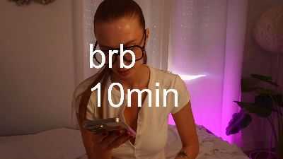 HelloKikky_ live cam on Cam4