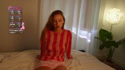 HelloKikky_ live cam on Cam4