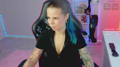 Hellokittyalice live cam on Cam4