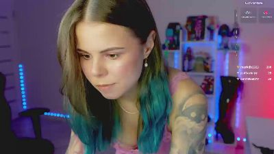 Hellokittyalice live cam on Cam4