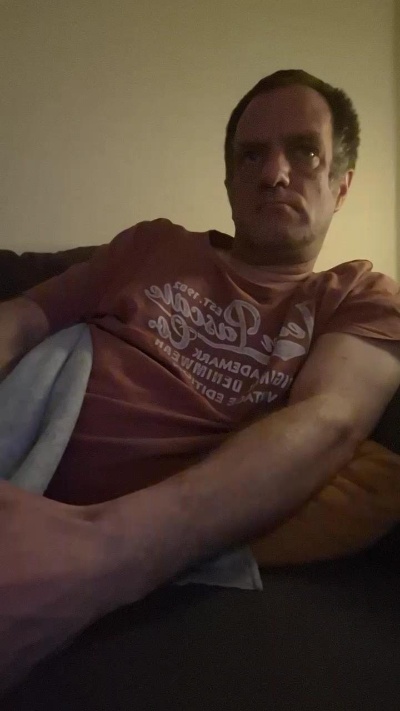 Hengst81980 live cam on Cam4