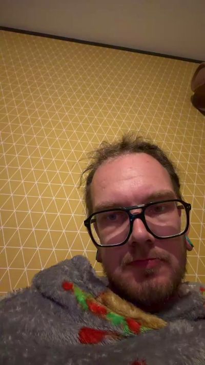 Henklange live cam on Cam4