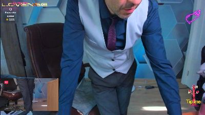 HenryGarret live cam on Cam4