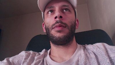 Henryaxe live cam on Cam4