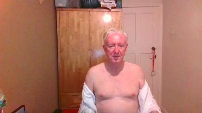 Henryshortshor live cam on Cam4