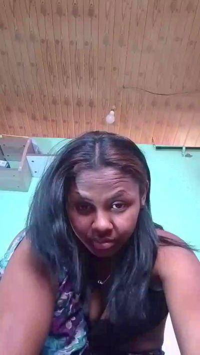 Hents live cam on Cam4