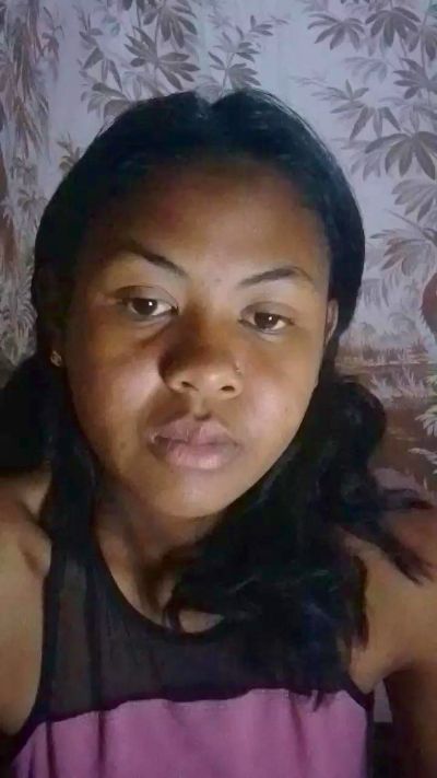 Hents live cam on Cam4