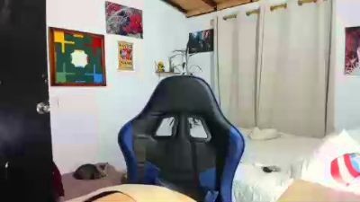 HeraAndAria live cam on Cam4