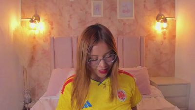 Hera_Junoo live cam on Cam4