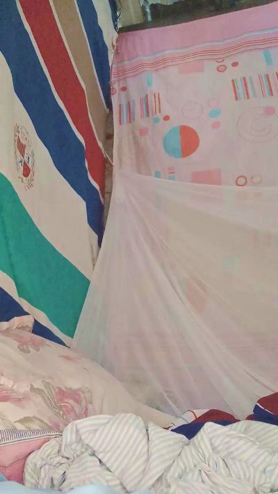 Heritiana974 live cam on Cam4