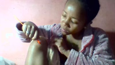 Herminah live cam on Cam4