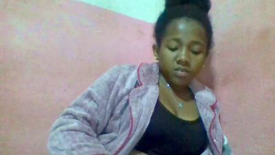 Herminah live cam on Cam4