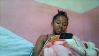 Herminah live cam on Cam4