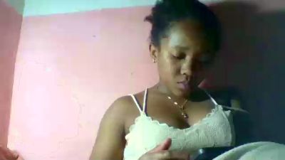 Herminah live cam on Cam4