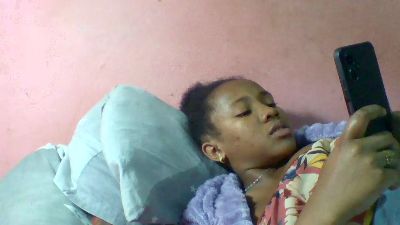 Herminah live cam on Cam4