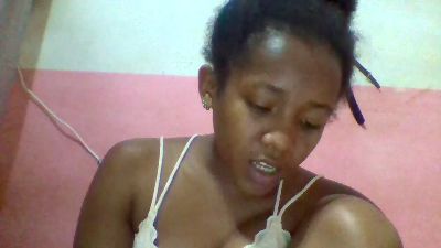 Herminah live cam on Cam4